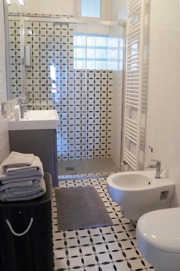 Apartamento Ad Un Passo Dal Molo Con 2 Biciclette Incluse Viareggio Exterior foto